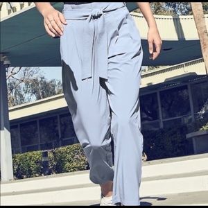 Athleta Skyline Pant Blue Gray Commuter  Pant Wrinkle Resistant Size 16